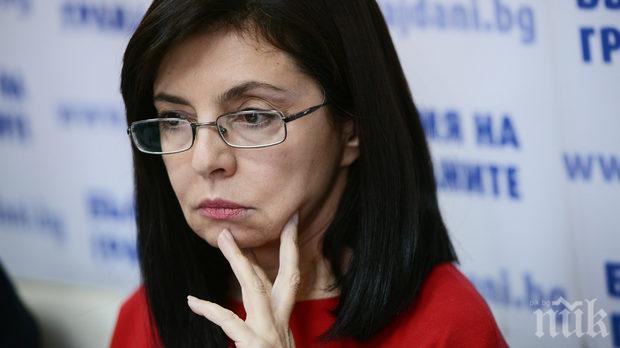 Кунева: Не се налага удължаване на ваканцията