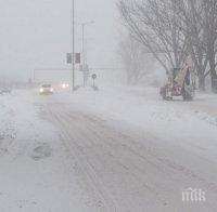 Да измръзнеш от глупост! Адвокат тръгна пеша от Бяла към Русе, едвам го спасиха