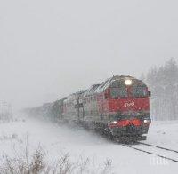 Тежка жп обстановка! Влаковете се движат с 3 часа закъснение
