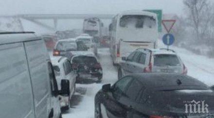 петима българи пострадали верижното меле магистралата ниш