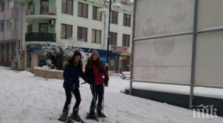 петрич откриха ски сезона центъра правят майсторски слалом