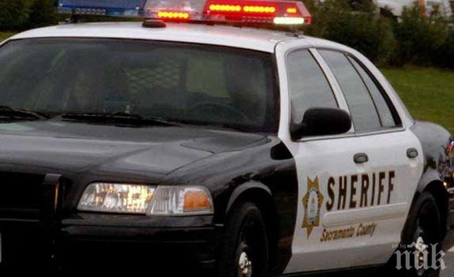 КУРИОЗ! Гола жена открадна кола на заместник-шериф от Аризона, последва луда 100-километрова гонка (ВИДЕО)  