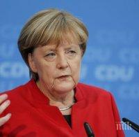Меркел иска ускорено депортиране на мигрантите