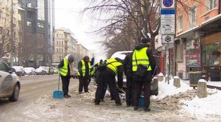 бона глоба работодатели държат работниците студено