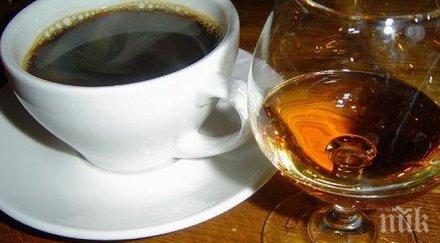 влияе кафето махмурлука