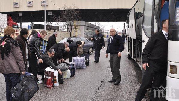 Митничарите намериха цаката на куфарните търговци