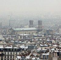 ФРАНЦИЯ НА ТЪМНО! Буря остави хиляди домакинства без ток