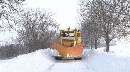 вече минава спасиха пет бедстващи турски камиона добрич