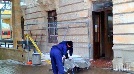 часа изнесоха мъртвеца централната гара пловдив ясно дали клошар видео