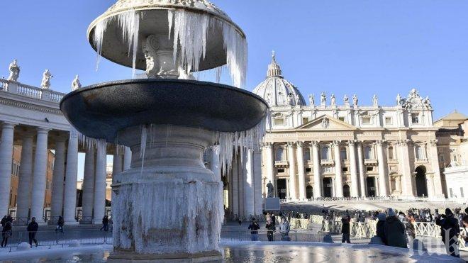Ватикана пусна бездомни да спят в римска църква
