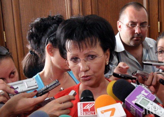 Румяна Арнаудова: Арестуваните митничари се разследват за организирана престъпна група