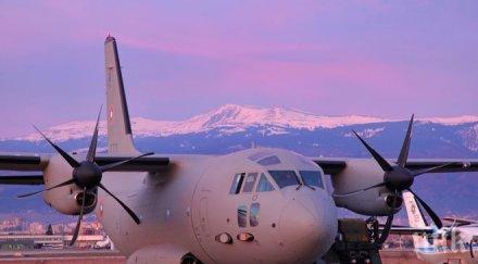 извънредно пик първи подробности паниката летището военният самолет кацнал неработещ десен двигател