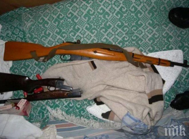 Столичанин се въоръжи с руска карабина и пушка 