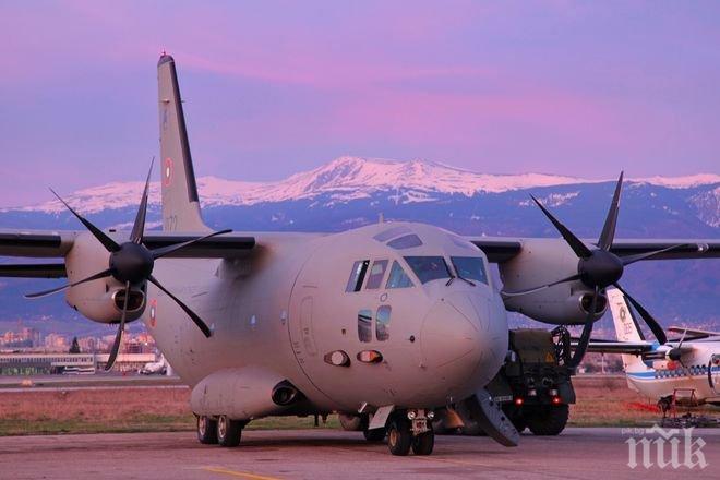 ИЗВЪНРЕДНО В ПИК! Първи подробности за паниката на летището! Военният самолет кацнал с неработещ десен двигател