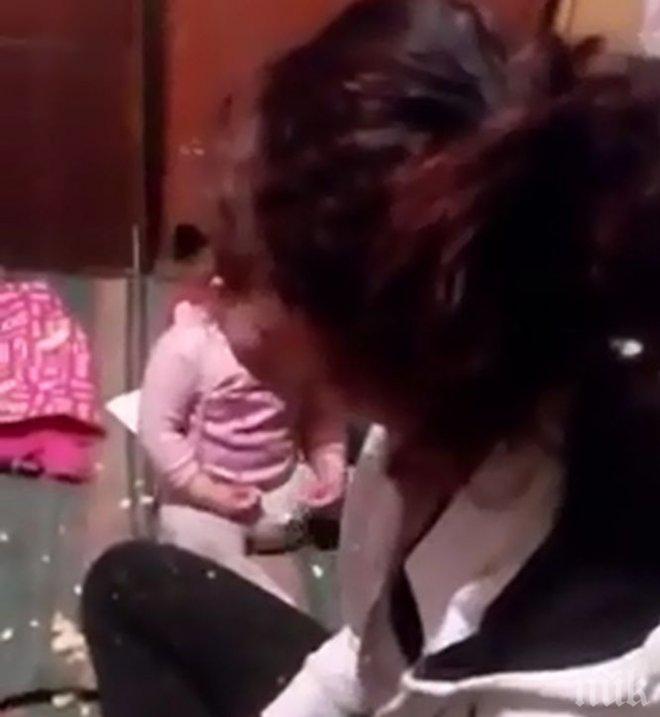 СРАМ! Клип с пияна майка и детето й побърка социалните мрежи (ВИДЕО)