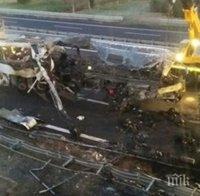 ГЕРОЙ! Учител по физическо се върнал няколко пъти в горящия автобус, за да вади ученици (СНИМКИ)