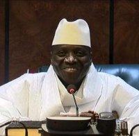 Армията на Сенегал е готова да навлезе в Гамбия, ако нейният президент откаже да слезе от власт

