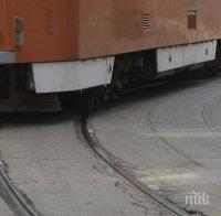 ПЪРВО В ПИК! Транспортен хаос блокира София - тролеите и трамваите по бул. 