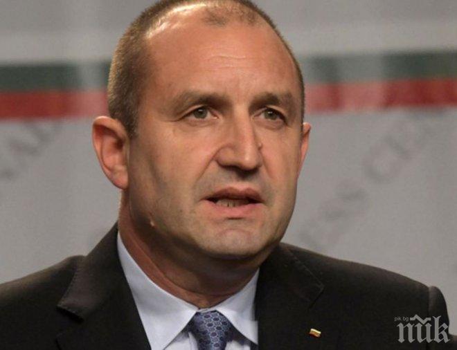 С какви правомощия разполага българският президент? Кой му разписва отпуската…