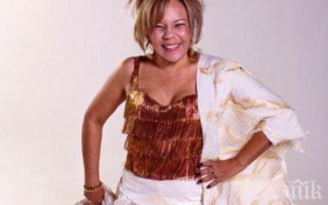 ШОКИРАЩО ВИДЕО! Изпълнителката на хита Ламбада е убита при обир - ПЪРВИ КАДРИ на изгорялата кола с трупа на Лоалва Браз Виейра