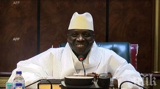 Армията на Сенегал е готова да навлезе в Гамбия, ако нейният президент откаже да слезе от власт

