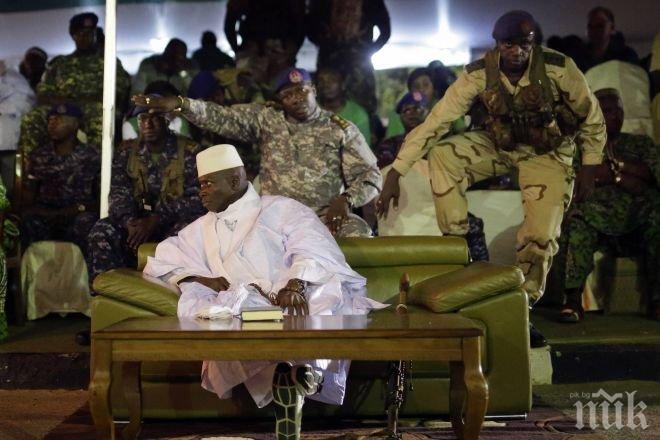 СЛЕД 22 ГОДИНИ ВЛАСТ! Президентът на Гамбия избяга от страната със самолет 