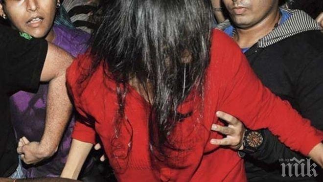 Брутално! Бандити нападнаха посред бял ден жена за 6 лева