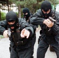 Удар на полицията в София! Хванаха трима известни автокрадци след луда гонка с отряд 