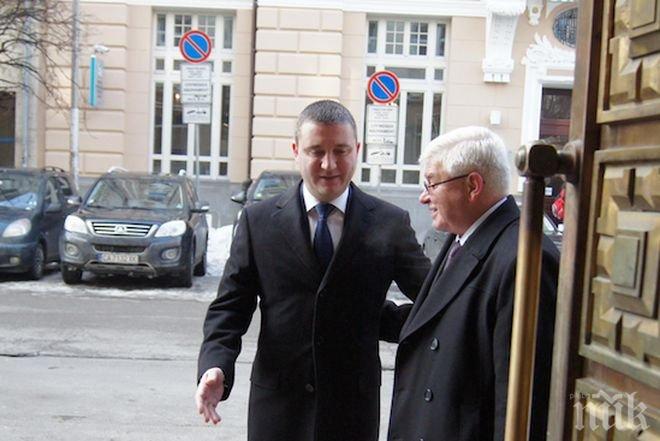 Новият финансов министър похвали Горанов: Влизам в подредена къща