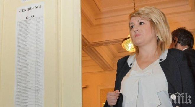 НЯМА СПИРКА! Ана Баракова се впуска в нова работа веднага след парламента