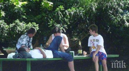 тийнейджърите наблягат бирата правят секс години