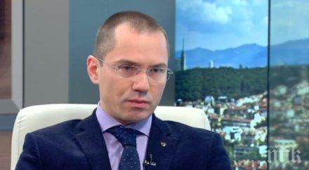 евродепутатът ангел джамбазки изригна идването тръмп паднаха маски обама беше слаб президент