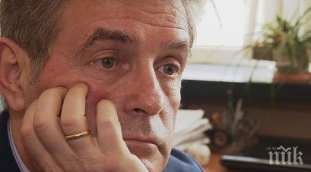 директорът фалшивите голи снимки проговори мислех умра получих силна болка сърцето