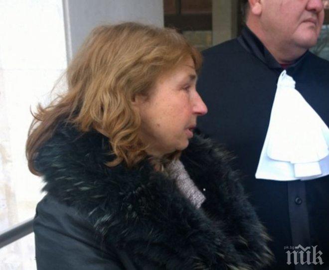 МЪКА! Майката на убиеца от Зидарово плаче: Животът ми свърши за 1 минута, опитал е да се защити