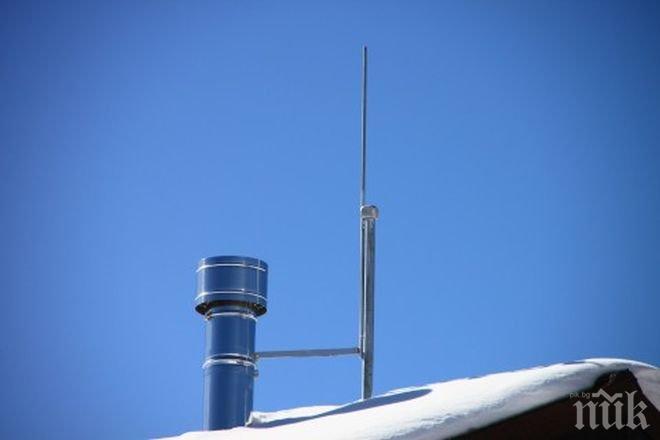 Крадци свиха два гръмоотвода в Бургас