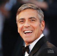 ЗАСЛУЖЕНО! Секссимволът Джордж Клуни грабва почетен „Сезар”