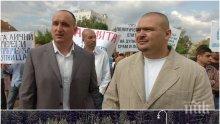 ИЗНЕНАДА! В имението на Братя Галеви в Ресилово има хора! Получиха предупредително писмо