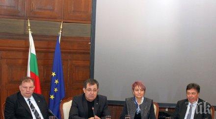 първо пик служебните зам министри земеделието