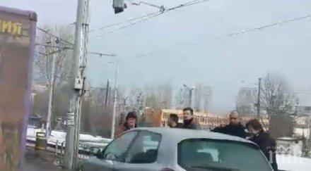 извънредно пик шофьор бутнал годишно момче пешеходна пътека софия избягал обновена видео