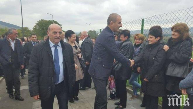 Кмет си плати данъците пръв