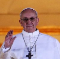 Папа Франциск на обяд с Бенедикт XVI