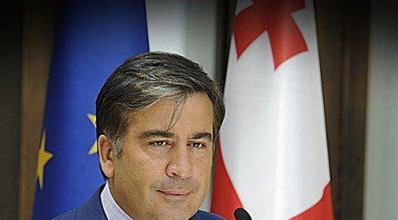 грузинският парламент ограничава властта михаил саакашвили