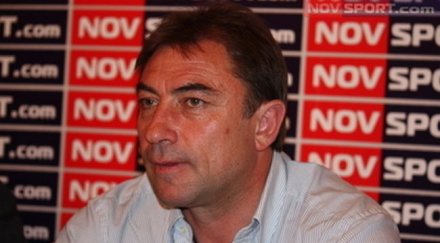 гибона три месеца левски шампион