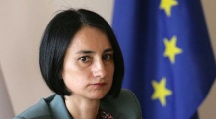 служебният кабинет свиква тристранката