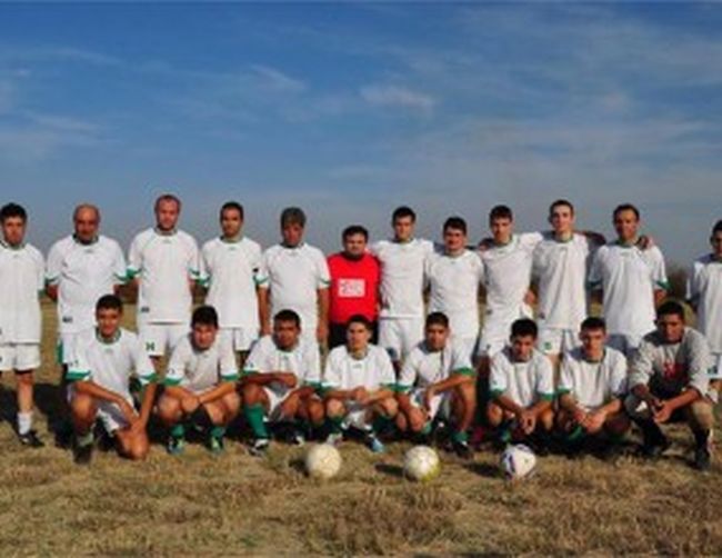 Футболист почина на мач в Плевенско