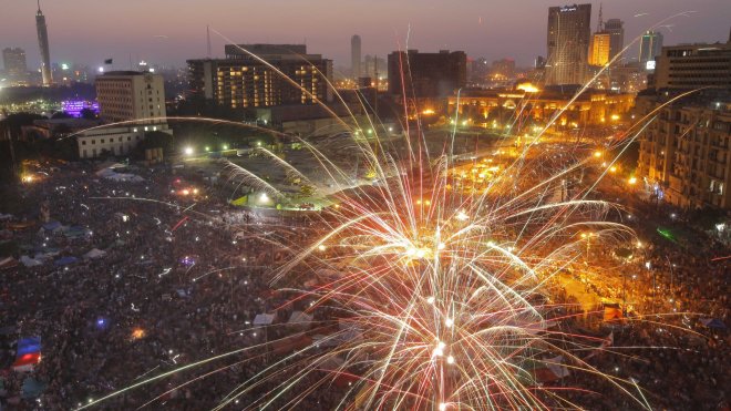 Ислямисти и опозиция се млатиха  в Кайро 