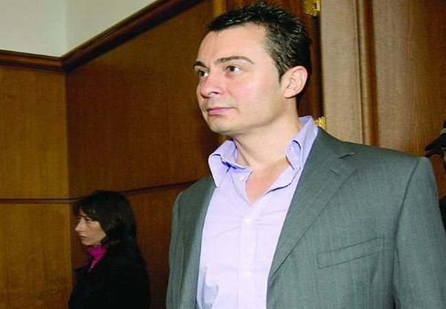 Отложиха делото срещу Ники Пилето за контрабанда