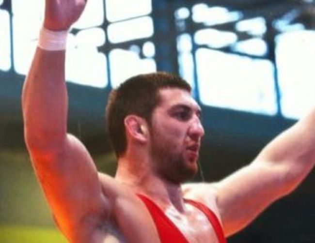 Сребро за Владислав Методиев на европейското по борба