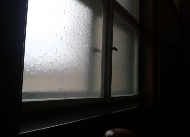 Замъглиха прозорците на Съдебната палата след атентата срещу Баретата