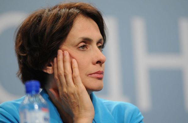 Надежда Нейнски: Защо никой не пита кой контролира медиите?